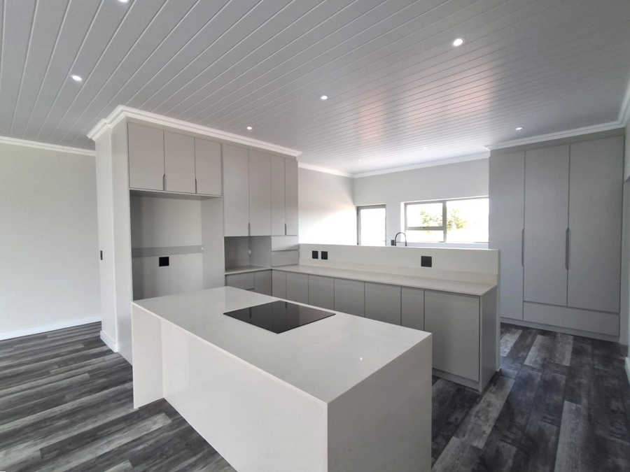 3 Bedroom Property for Sale in Stilbaai Wes Western Cape